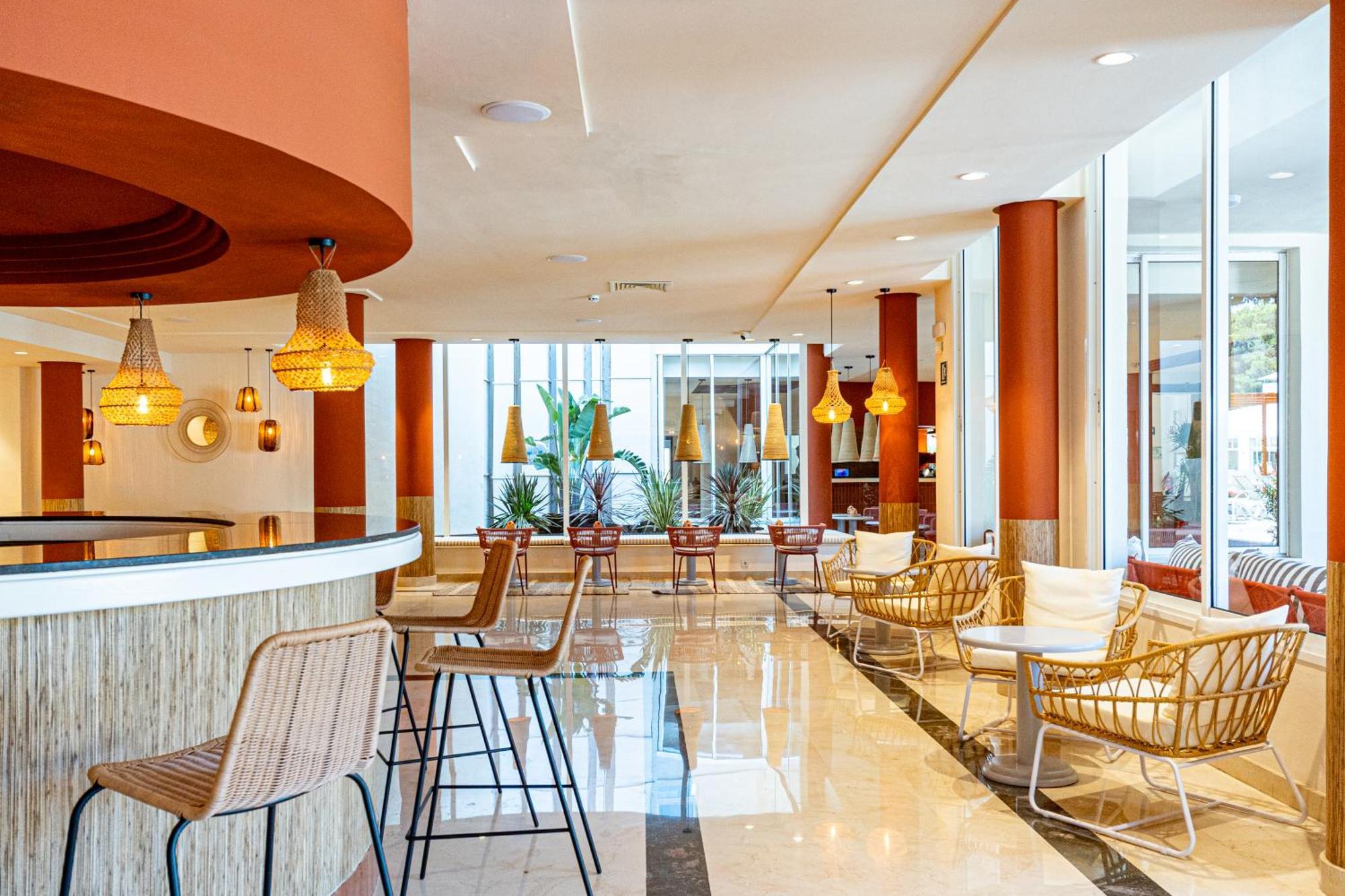 Hotel Rosella Affiliated By Intelier Sa Coma  Eksteriør billede