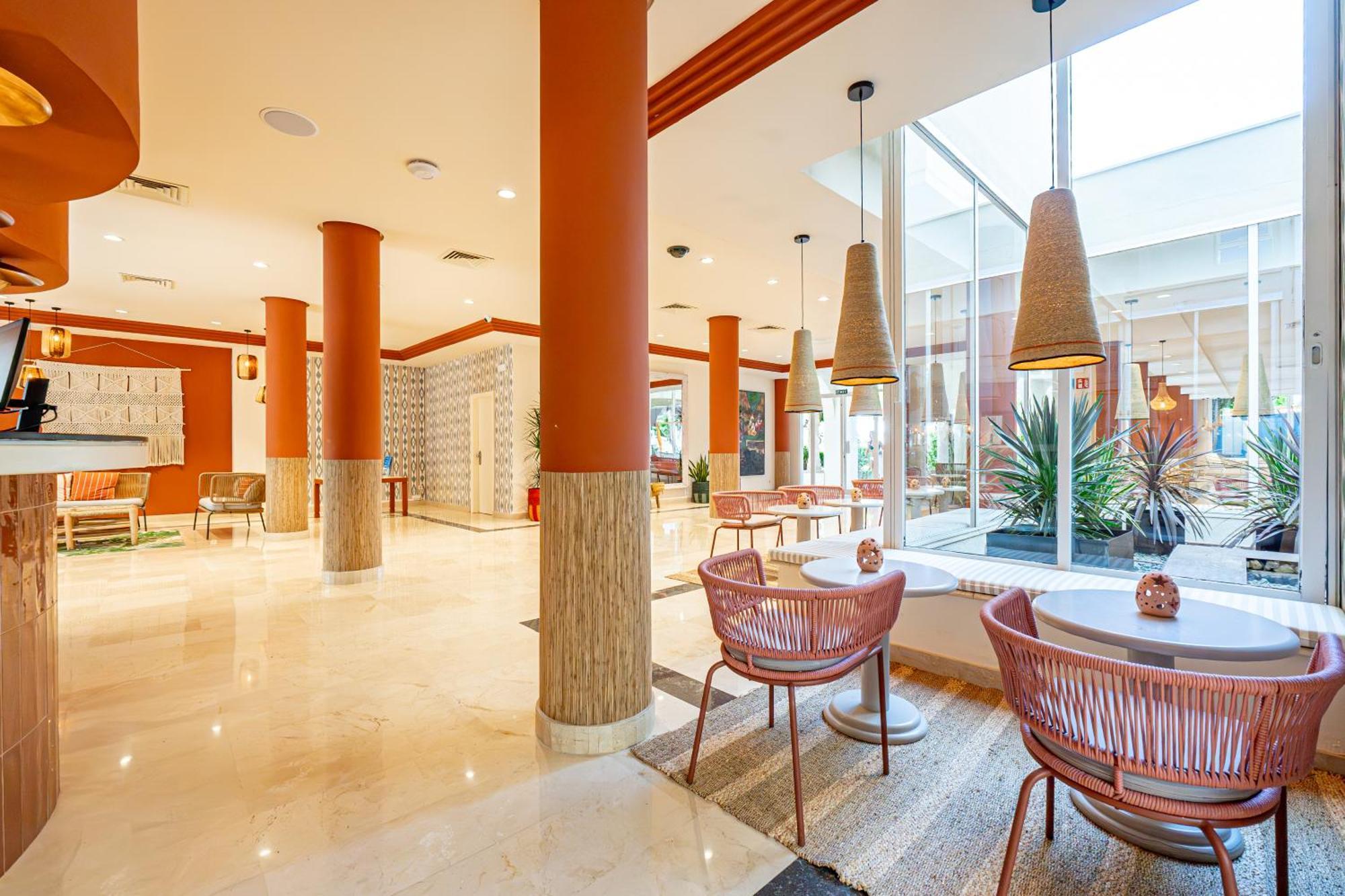 Hotel Rosella Affiliated By Intelier Sa Coma  Eksteriør billede